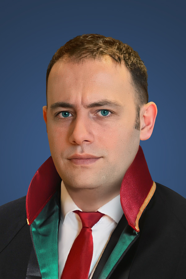 Avukat Yasin Asiller portresi